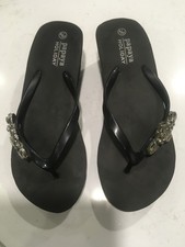 Women’s Platform Light Rubber flip flop Size 4 Black Matalan