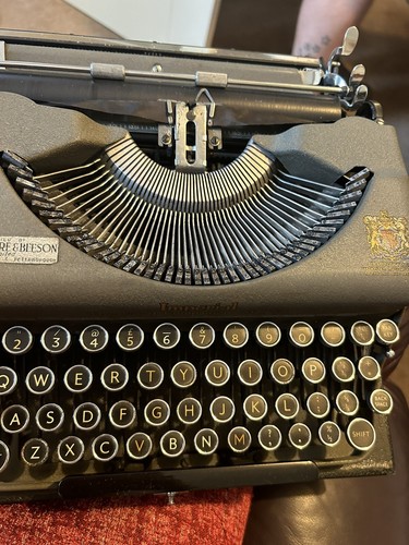 Vintage typewriter imperial - vintage,