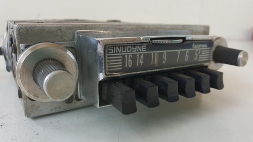 Vintage car radio sinudyne - car,