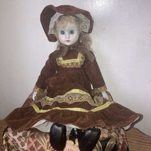 Vintage walda doll - vintage,