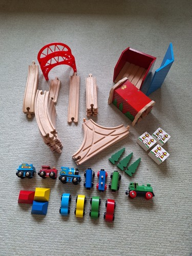 Wooden train set - train, bundle