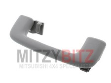 Roof Grab Handle With Coat Hanger for Mitsubishi PAJERO SHOGUN V95W MK4 3.5
