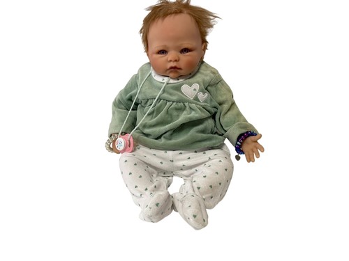 Artist doll collector - artist, linda