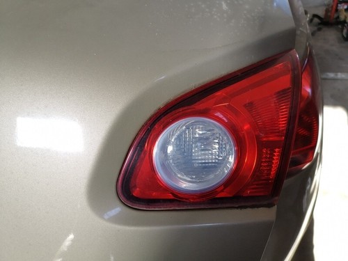 Right rear tailgate lamp - right,