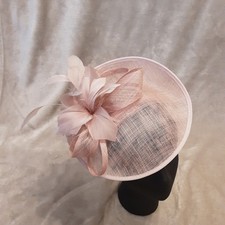Debut Hatinator Fascinator Special Occasion Wedding Formal Races Peach Pink
