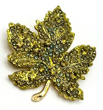 Vintage Maple Leaf Brooch Gold