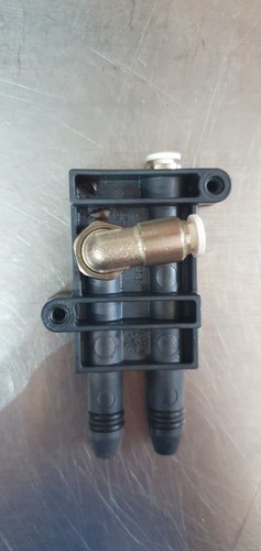 Hydraulic plug connector - hydraulic,
