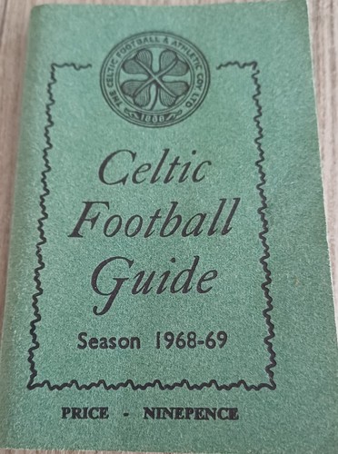 Celtic wee green book 1968 - wee,