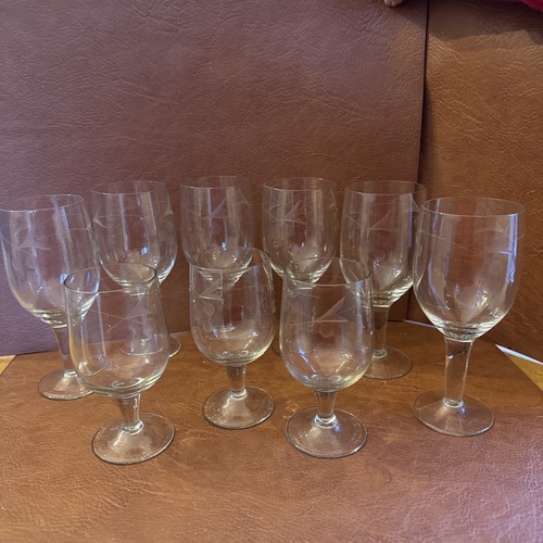 Set etched wine glasses - 9, 6