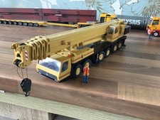 CONRAD CRANE GROVE GMK 6250. 1.50 SCALE 