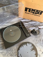 Rega Planar 2 Turntable with
