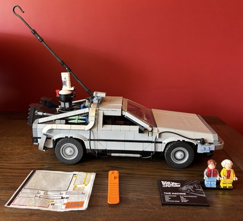 Lego back the future - to,