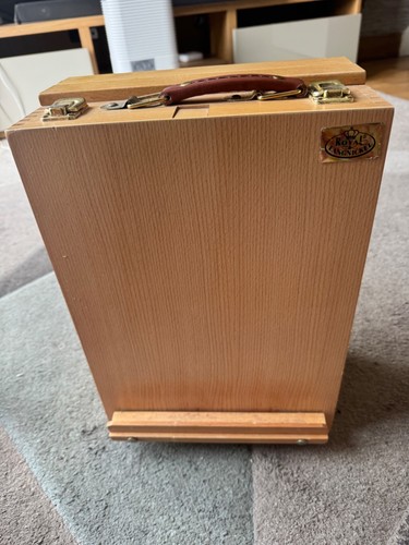 Wooden art set with built - with,