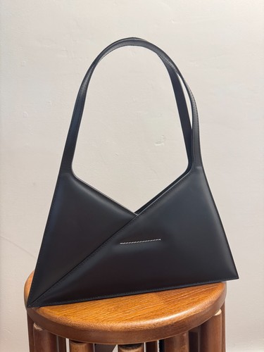 Mm6 maison margiela - margiela, shoulder