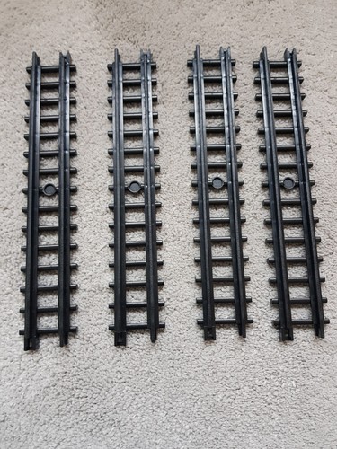 Lemax straight plastic train - lemax,
