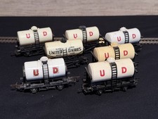 Triang United Dairies Tank Wagons x7 Seven Matching UD Tankers White OO Gauge