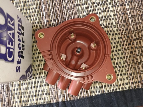 Distributor cap fits - cap,