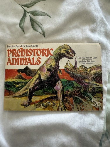 Brooke bond picture card - brooke, books