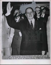 1952 Press Photo Gen. Douglas
