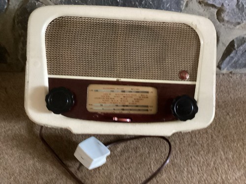 Pye cambridge vintage radio - pye,
