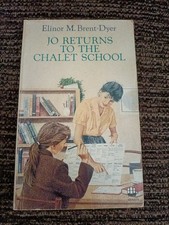 Jo Returns to the Chalet School by Elinor M. Brent-Dyer Paperback