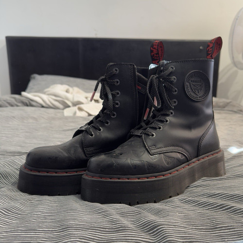 Martens warner bros - dr.,