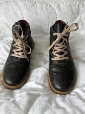 Women’s Leather Ankle Boots Size 6