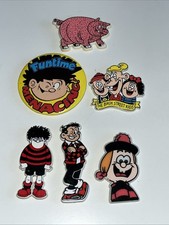 6 X Beano Badges Dennis Menace Minnie Minx Bash Street Kids Gnasher Roger Pig