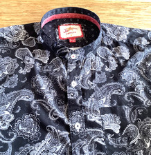 MENS  PAISLEY GRANDAD SHIRT BY  JOE BROWNS.        18.     COLLAR.  SIZE. XL