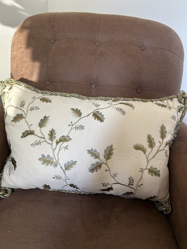 Pair cushions colefax - pair, of