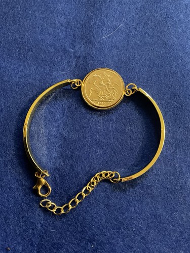 Gold plated bracelet - gold,