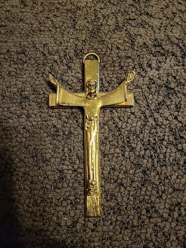 Crucifix artefact with gold - crucifix,