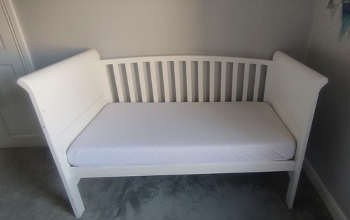 Cotbed off while - cotbed,