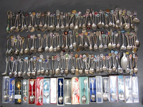 Job lot 200 - , mostly