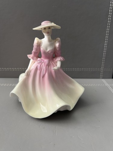 Coalport figurine debutante - coalport, figurine~debutante