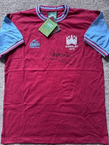 Sir trevor brooking signed - sir,