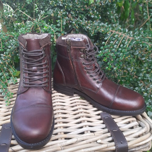 Red herring men jovian - herring,
