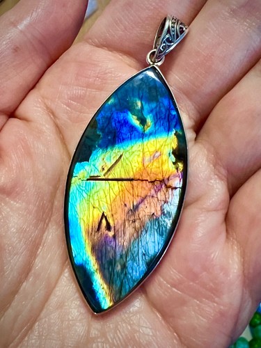 Large rainbow labradorite