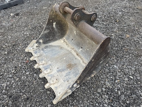 Case 900mm digging bucket 45mm - digging,