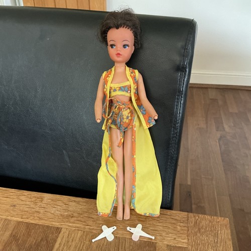 Vintage 1970s sindy doll - 🧡,