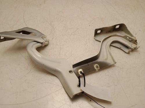 Vauxhall combo bonnet hinge - ,