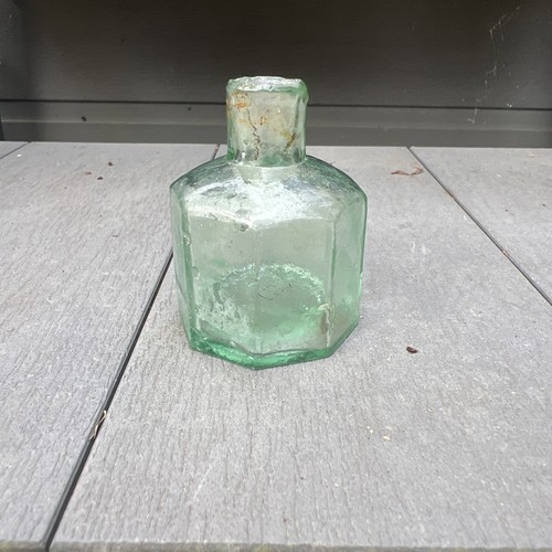Antique hexagonal glass - hexagonal,