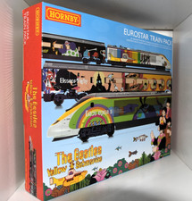 Hornby Beatles Yellow
