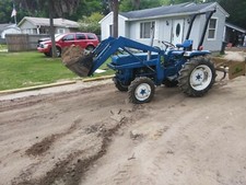 1986 Ford 1710 Tractor