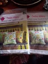 2 xJACOBEAN FLORAL Vintage