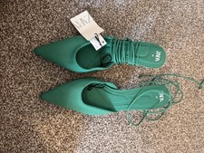 Zara Women's Green Medium Heeled Shoes Size 7 EUR 40 New