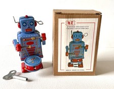 Vintage Tin Robot Clockwork