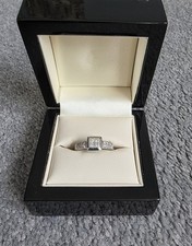 18K White Gold Diamond Ring 18 Carat 18K Stunning Natural Diamonds 0.4ct