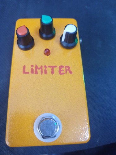 Audio compressor limiter - compressor,