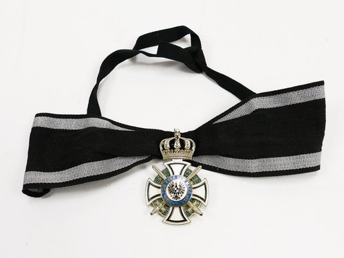 Royal house order - royal,